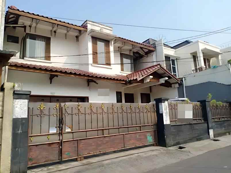 dijual kost pejaten barat