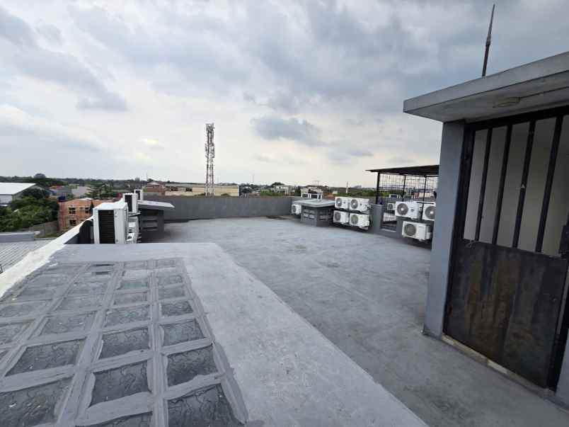 dijual kost teluk jambe karawang