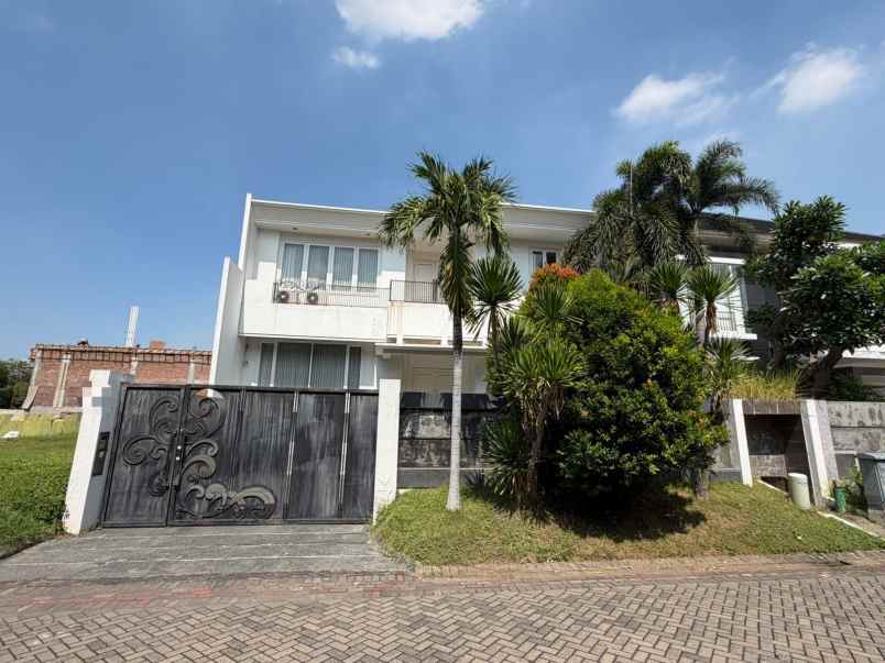 dijual lelanv murah graha familk blok favorite