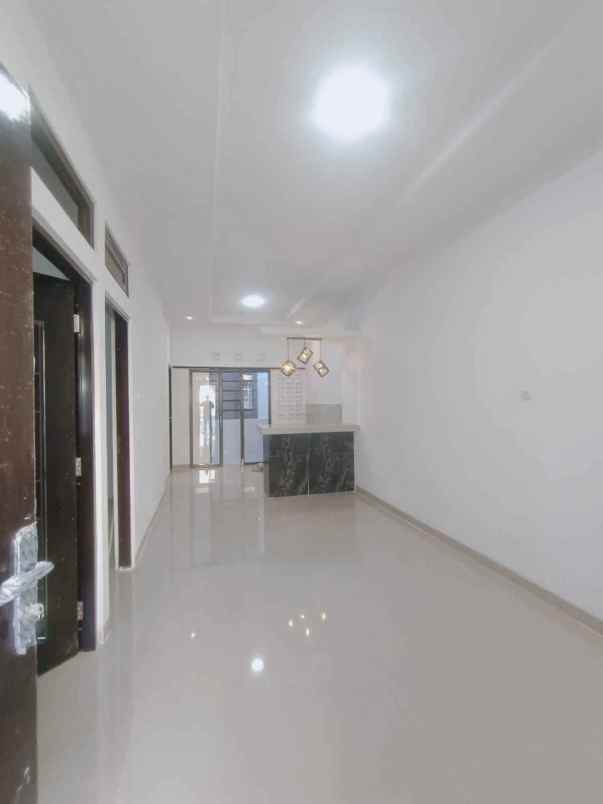 dijual lumah minimalis siap huni di bekasi timur