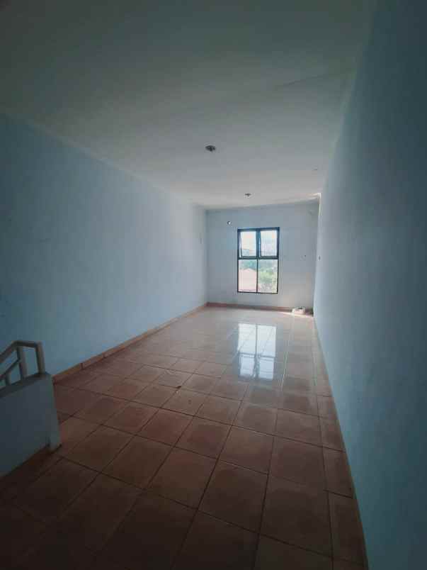 dijual ruko dekat pasar ngaliyan semarang barat