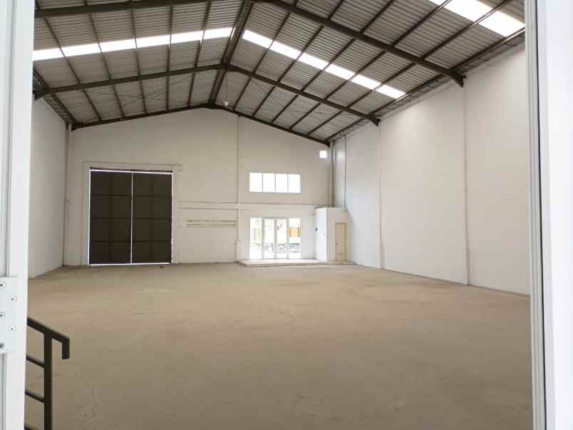 dijual ruko gudang kantor gudang laksana pakuhaji