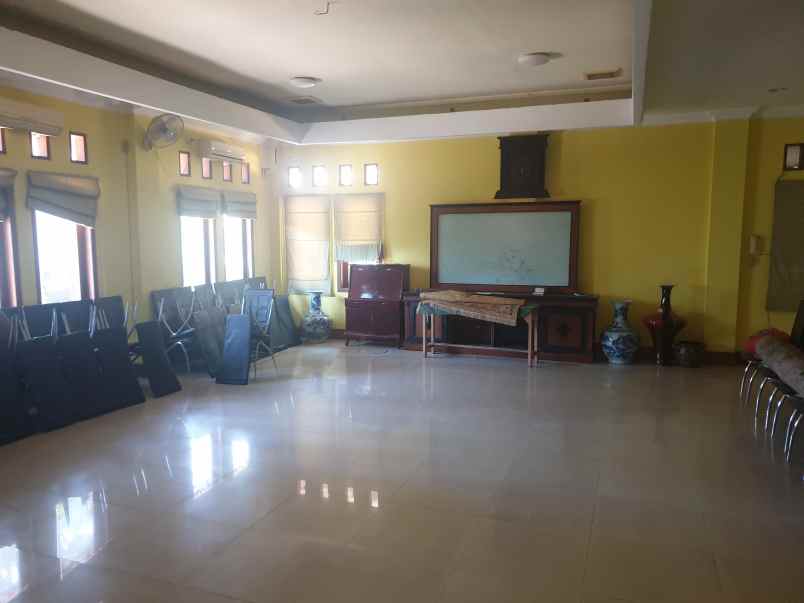 dijual ruko gudang kantor jalan raden patah pasuruan