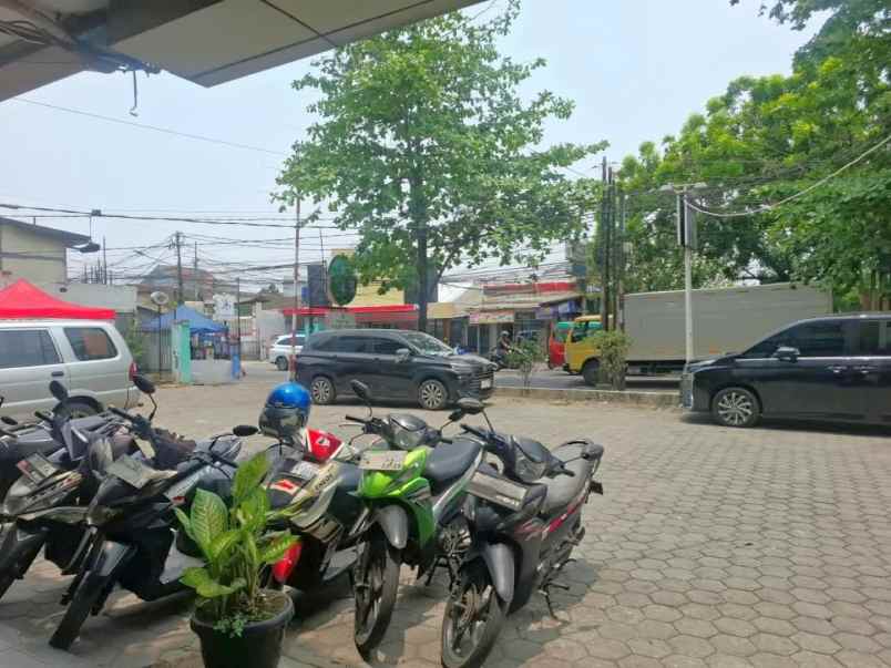 dijual ruko gudang kantor jalan raya hankam pondok
