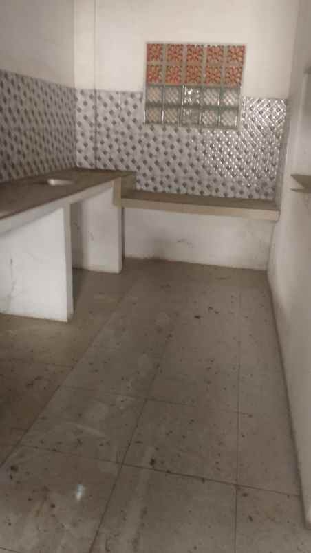 dijual ruko gudang kantor jalan raya prigen