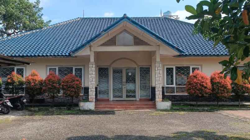 dijual ruko gudang kantor jalan raya setu cibuntu