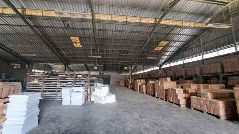 dijual ruko gudang kantor jalan raya setu cibuntu