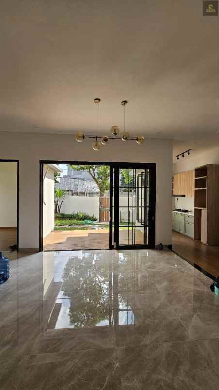 dijual rumah 2 lantai modern kontemporer tropis di bsd