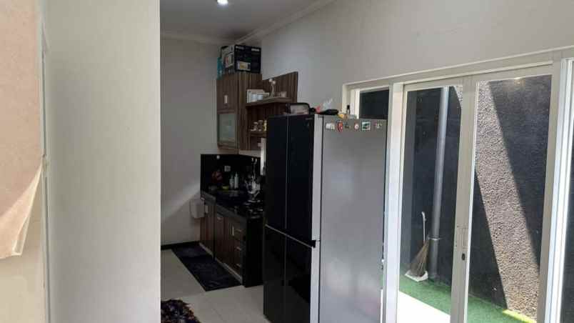 dijual rumah 2 lantai siap huni lokasi sulfat malang