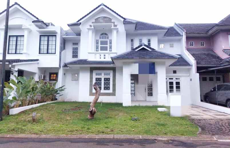 dijual rumah 4 kamar depan taman kota wisata cibubur