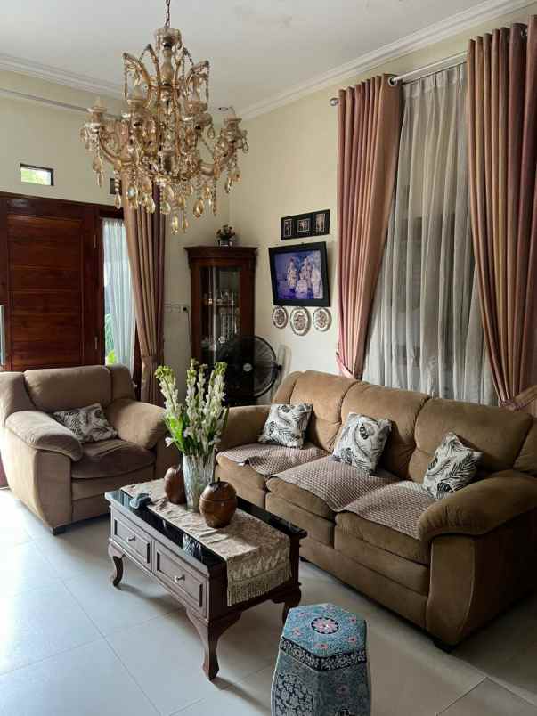 dijual rumah 456 jln lubang buaya raya