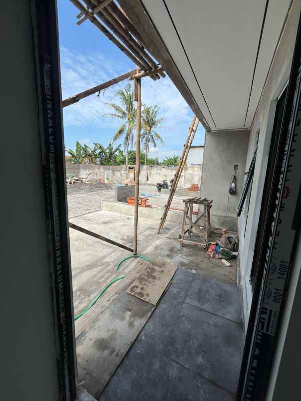 dijual rumah 50 meter jl purbaya
