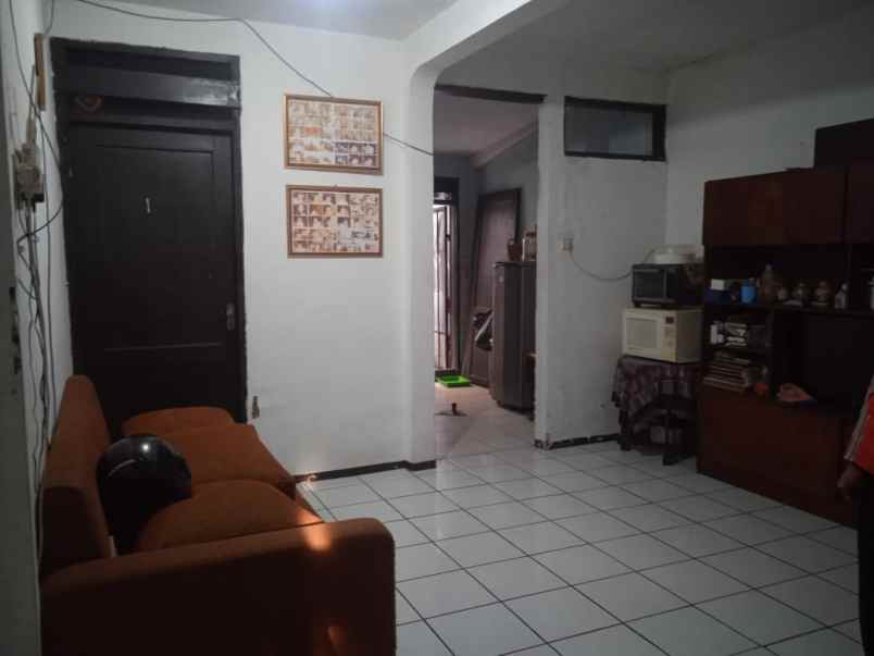 dijual rumah antapani