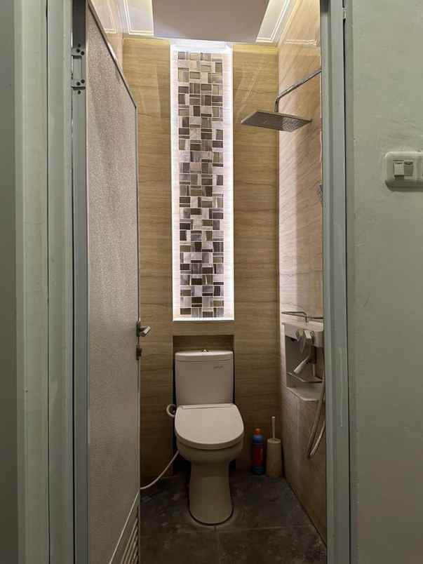 dijual rumah antapani