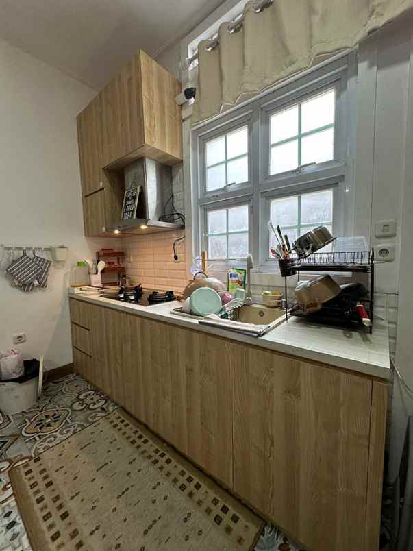 dijual rumah antapani