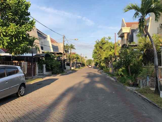 dijual rumah araya