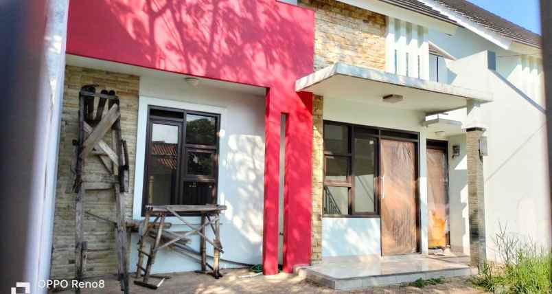 dijual rumah arcamanik