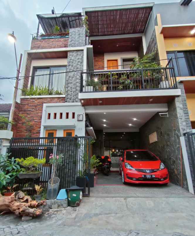 dijual rumah area perum pondok lestari