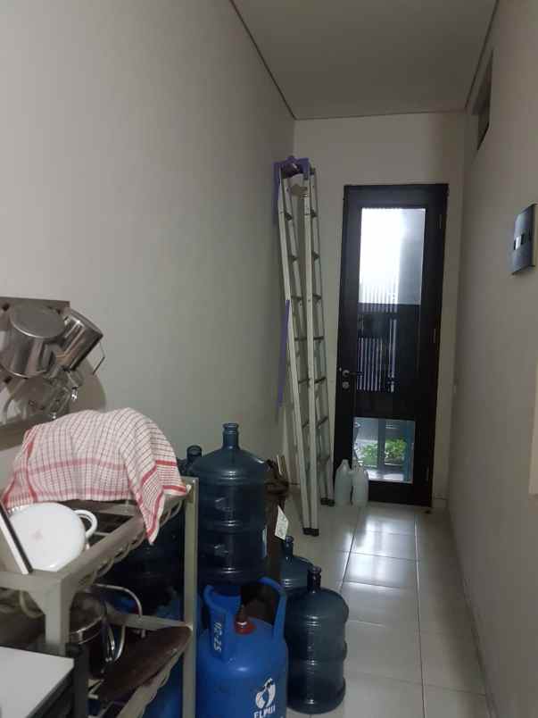 dijual rumah babatan pantai astoria park