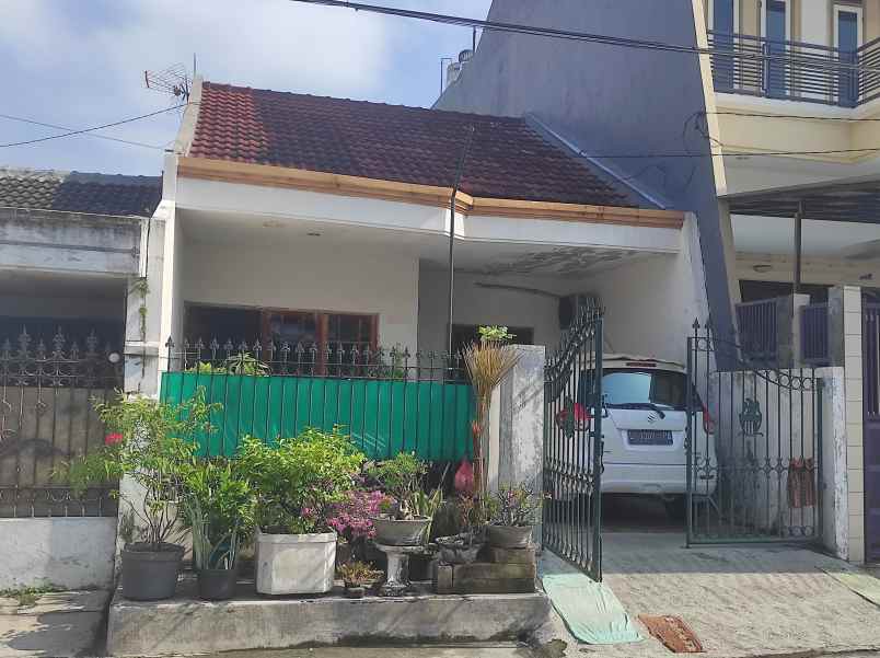 dijual rumah babatan pantai utara