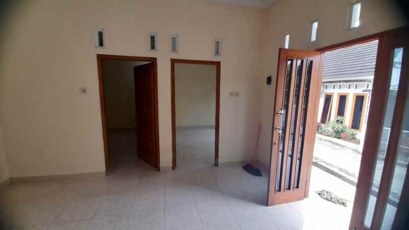 dijual rumah balecatur kec gamping