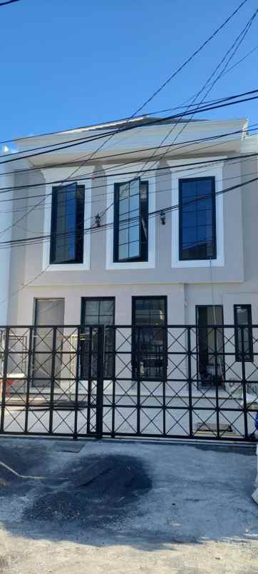 dijual rumah baratajaya