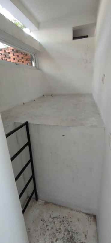 dijual rumah baru 2 lantai kota bekasi