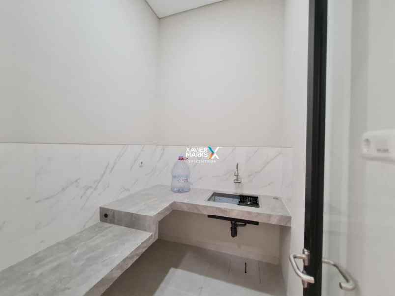 dijual rumah baru di tenggilis mejoyo selatan surabaya