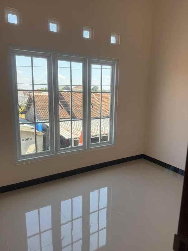 dijual rumah batiretno banguntapan bantul