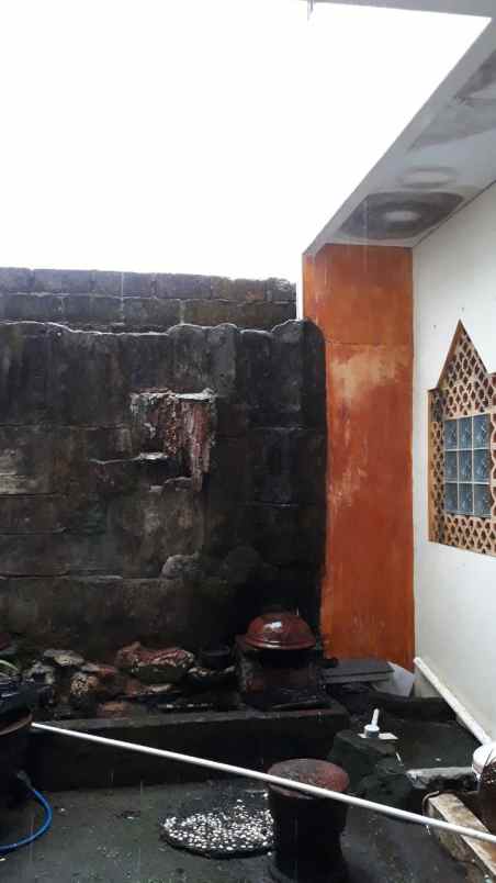 dijual rumah baturetno