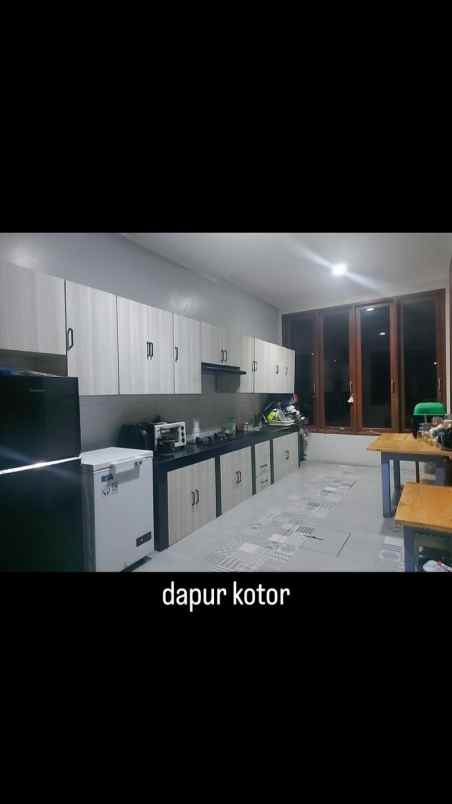 dijual rumah belakang mall pvj kota bandung