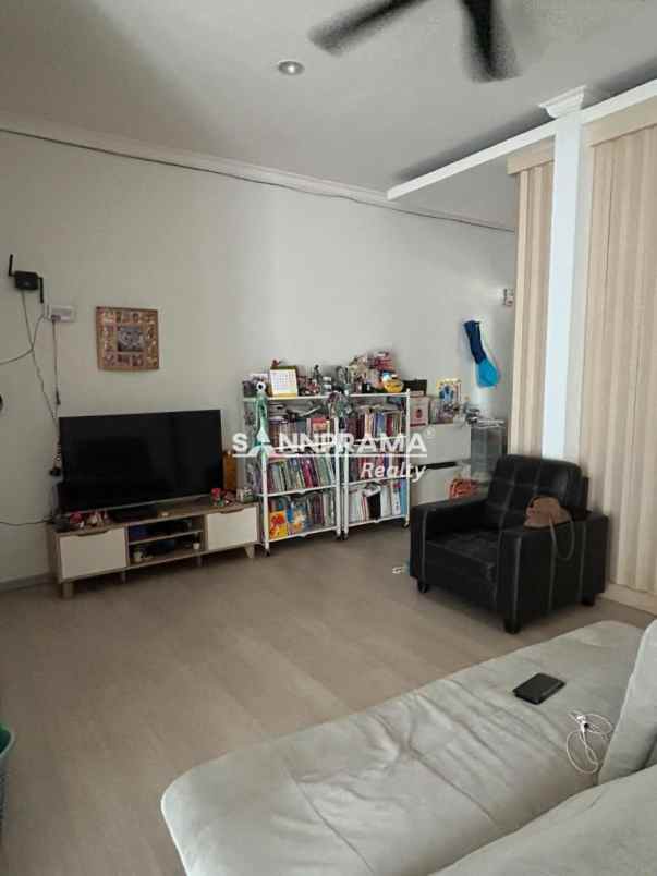 dijual rumah bella casa residence