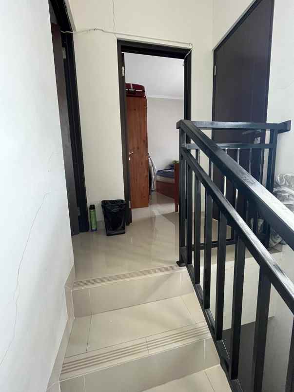 dijual rumah bintaro