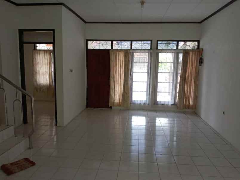 dijual rumah bogor barat