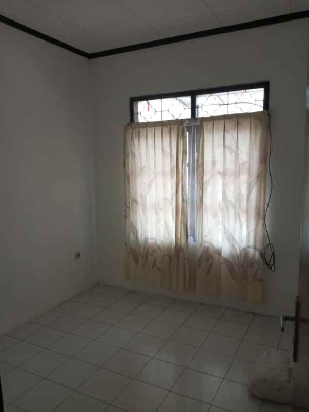 dijual rumah bogor barat