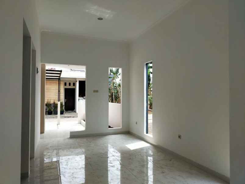 dijual rumah bojong kulur