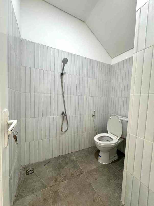 dijual rumah bojongsari