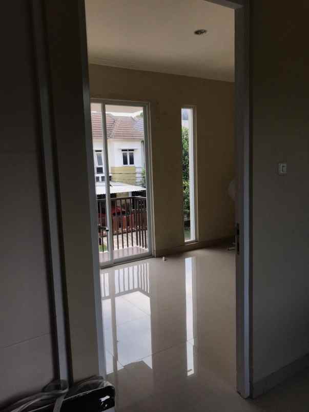 dijual rumah bukit golf riverside cibubur