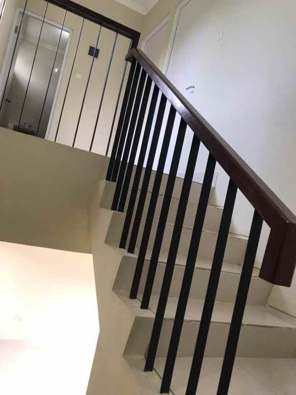 dijual rumah bukit golf riverside cibubur