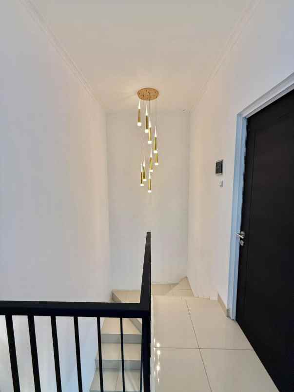 dijual rumah bukit golf riverside cibubur