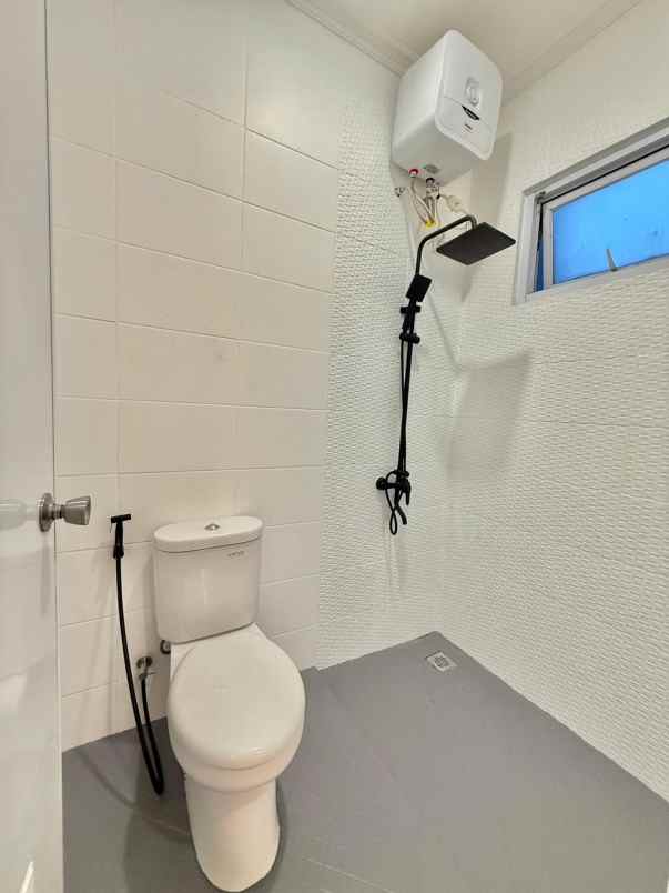 dijual rumah bukit golf riverside cibubur