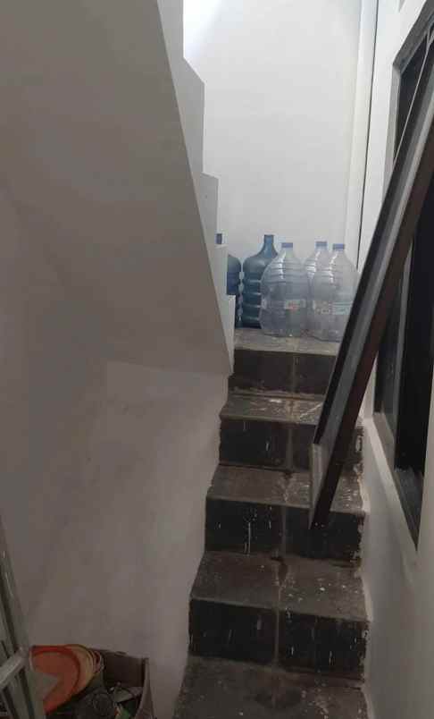 dijual rumah bulusan selatan tembalang