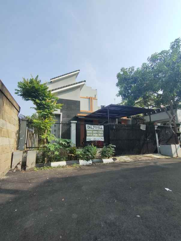 dijual rumah bumi sariwangi kel