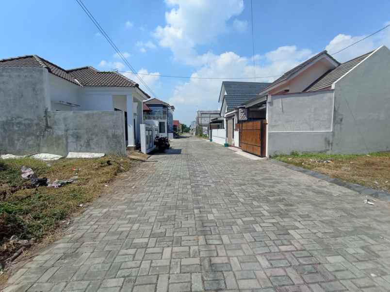 dijual rumah buntalan klaten tengah klaten