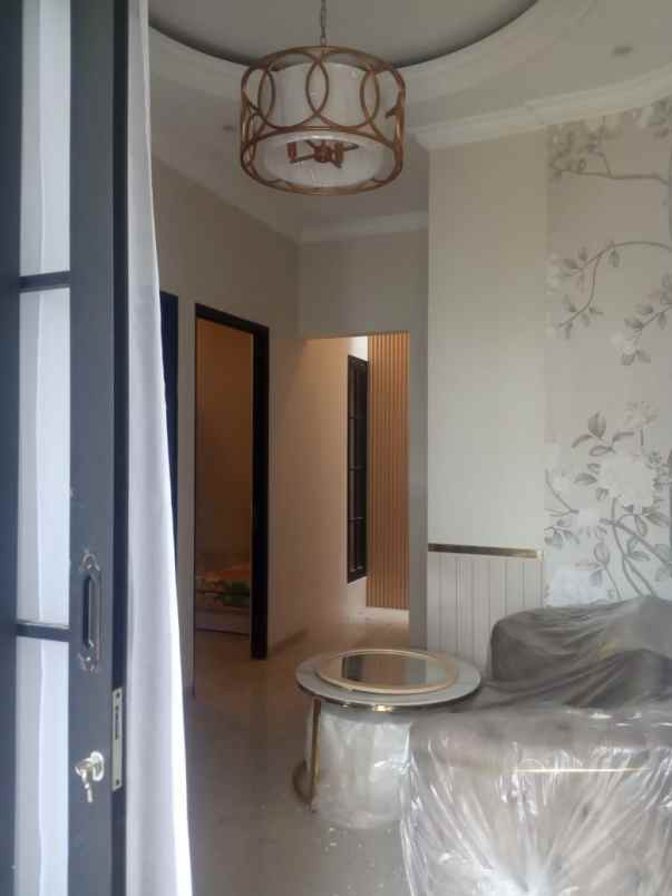 dijual rumah cemorokandang