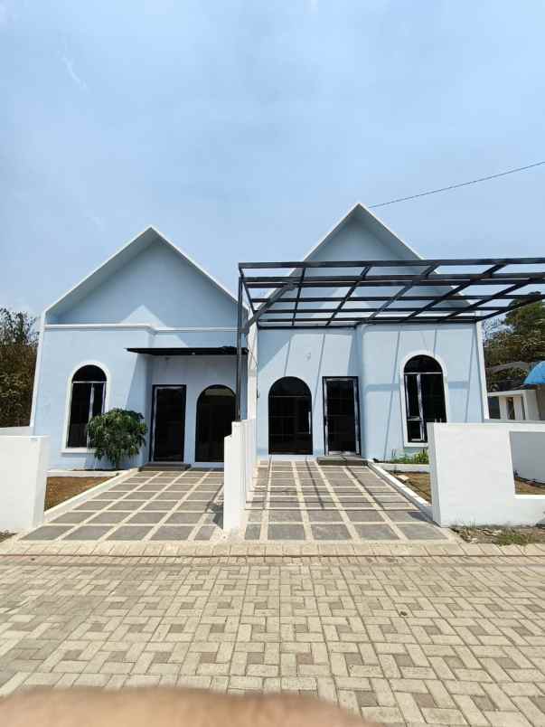 dijual rumah cemorokandang kota malang