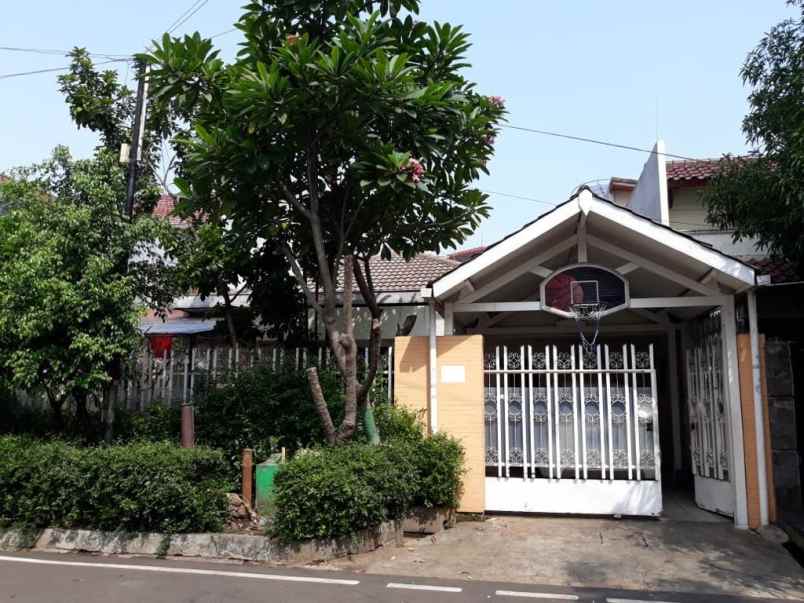 dijual rumah cempaka putih tengah