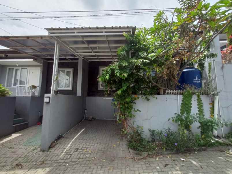 dijual rumah cibeber