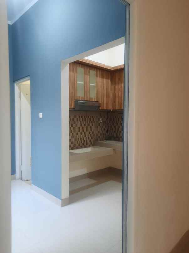 dijual rumah cibubur grand country