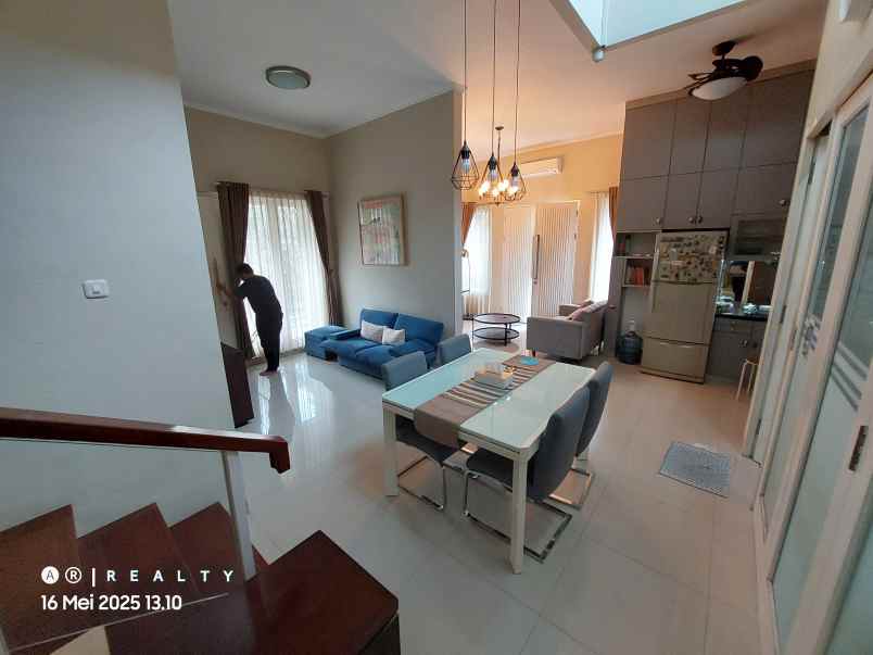 dijual rumah cigadung kota bandung jawa